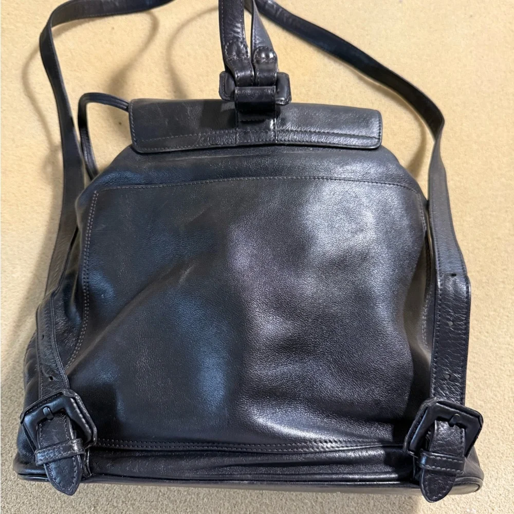 CHANEL Black Leather Backpack - Picture 7 of 16